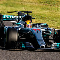 Mercedes F1 W08 Hybrid